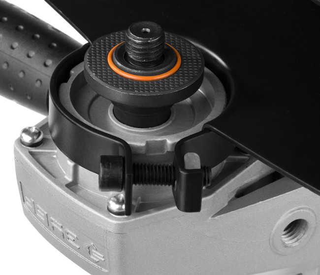 Угловая шлифмашина УШМ-180-1800 ПМ3 ЗУБР Угловая шлифмашина УШМ-180-1800 ПМ3 ЗУБР