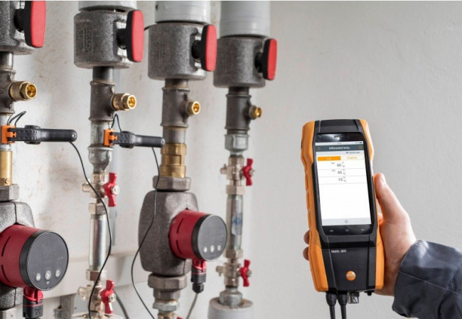 Комплект Testo 300 (O2, CO без Н2-компенсации до 4000 ppm) Комплект Testo 300 (O2, CO без Н2-компенсации до 4000 ppm)