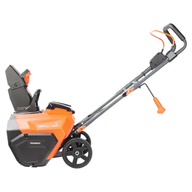 Снегоуборщик аккумуляторный Patriot PE 4542 LCT с 2хАКБ 4 Ач + ЗУ двойное