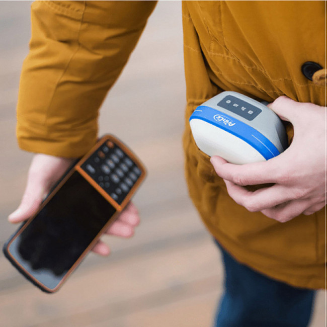 GNSS приемник PrinCe i30 GNSS приемник PrinCe i30
