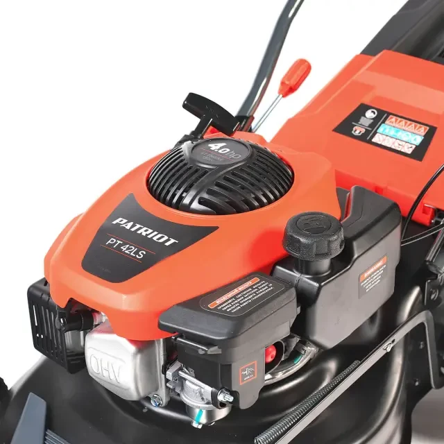 Бензиновая газонокосилка самоходная Patriot PT 42 LS